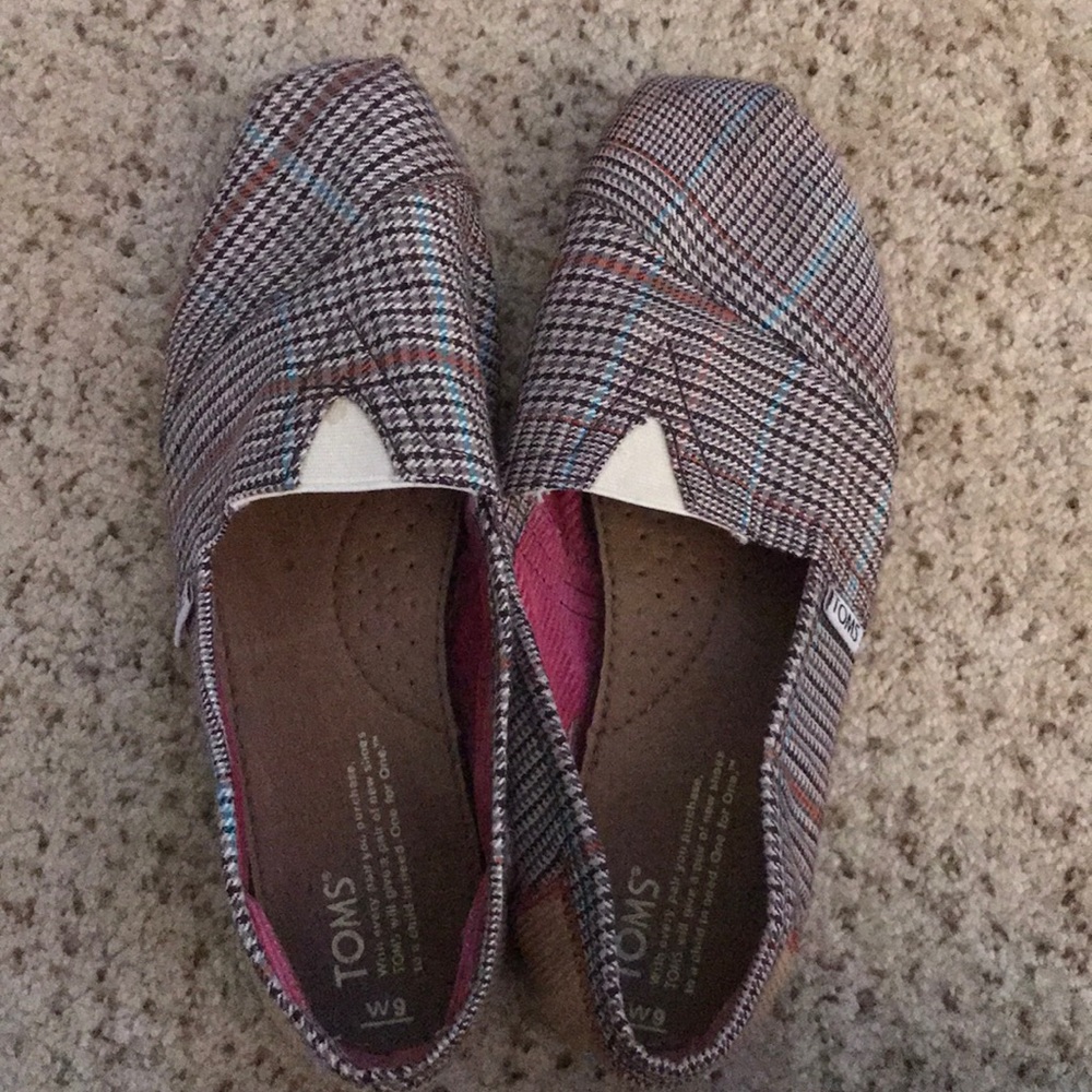 Plaid toms